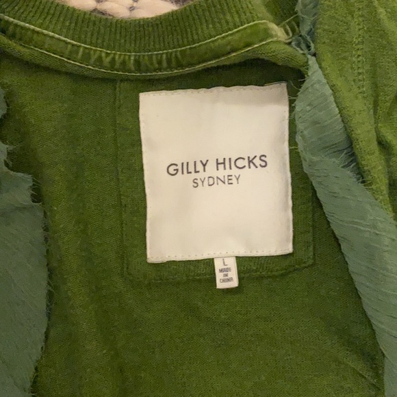Pair of Gilly Hicks Sweaters - Picture 2 of 6